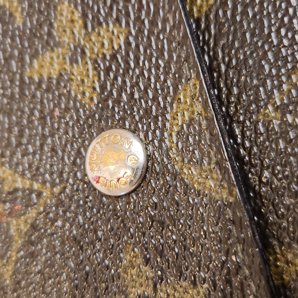 Authentic Louis Vuitton Monogram Sarah Wallet - Picture 2 of 13